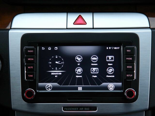 Сірий Фольксваген Пассат, об'ємом двигуна 1.8 л та пробігом 241 тис. км за 6900 $, фото 14 на Automoto.ua