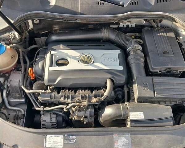 Серый Фольксваген Пассат, объемом двигателя 1.8 л и пробегом 231 тыс. км за 6900 $, фото 15 на Automoto.ua