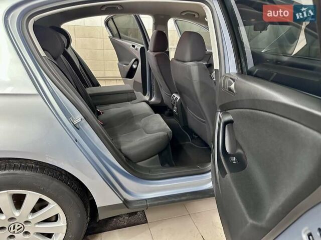 Серый Фольксваген Пассат, объемом двигателя 1.8 л и пробегом 290 тыс. км за 5499 $, фото 22 на Automoto.ua