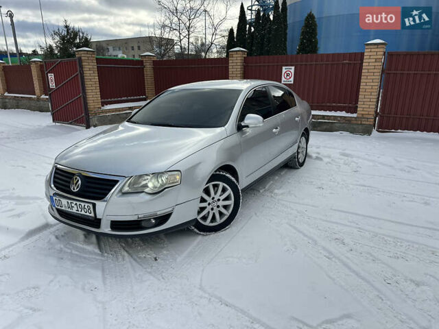 Сірий Фольксваген Пассат, об'ємом двигуна 2 л та пробігом 272 тис. км за 6999 $, фото 4 на Automoto.ua