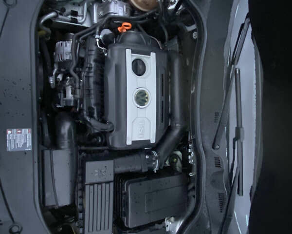 Сірий Фольксваген Пассат, об'ємом двигуна 1.8 л та пробігом 188 тис. км за 7000 $, фото 7 на Automoto.ua