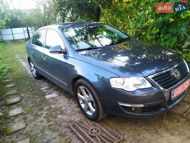 Серый Фольксваген Пассат, объемом двигателя 2 л и пробегом 260 тыс. км за 8500 $, фото 6 на Automoto.ua