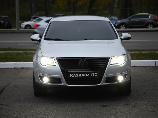 Сірий Фольксваген Пассат, об'ємом двигуна 1.8 л та пробігом 241 тис. км за 6900 $, фото 1 на Automoto.ua