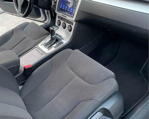 Сірий Фольксваген Пассат, об'ємом двигуна 1.8 л та пробігом 192 тис. км за 6200 $, фото 5 на Automoto.ua