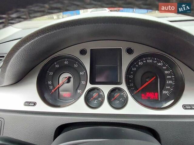 Сірий Фольксваген Пассат, об'ємом двигуна 1.8 л та пробігом 356 тис. км за 6150 $, фото 12 на Automoto.ua