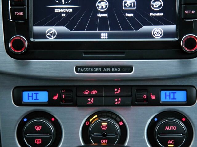 Сірий Фольксваген Пассат, об'ємом двигуна 1.8 л та пробігом 241 тис. км за 6900 $, фото 15 на Automoto.ua