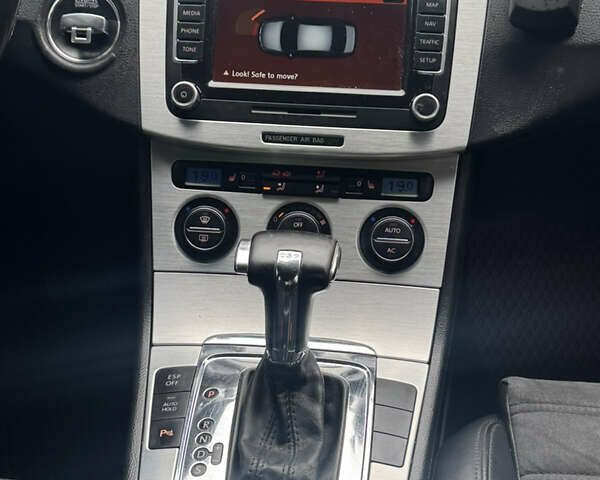 Серый Фольксваген Пассат, объемом двигателя 1.97 л и пробегом 275 тыс. км за 6950 $, фото 102 на Automoto.ua