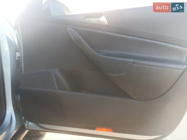 Серый Фольксваген Пассат, объемом двигателя 1.8 л и пробегом 261 тыс. км за 6300 $, фото 14 на Automoto.ua