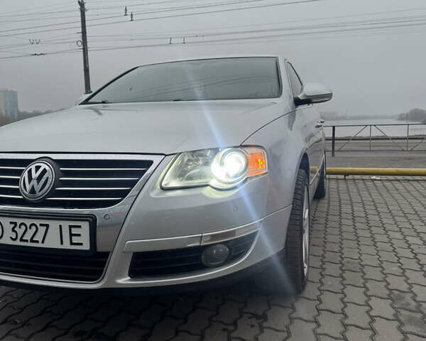 Серый Фольксваген Пассат, объемом двигателя 1.97 л и пробегом 275 тыс. км за 6950 $, фото 48 на Automoto.ua