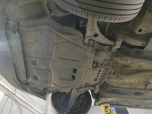 Серый Фольксваген Пассат, объемом двигателя 2 л и пробегом 315 тыс. км за 5700 $, фото 6 на Automoto.ua