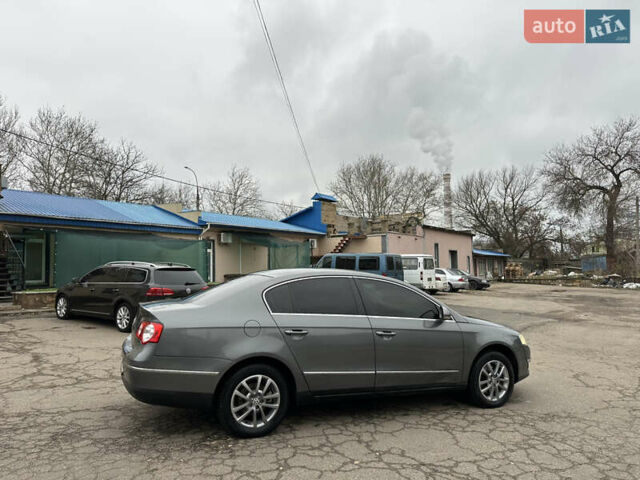 Сірий Фольксваген Пассат, об'ємом двигуна 2 л та пробігом 231 тис. км за 6250 $, фото 9 на Automoto.ua