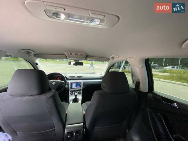 Серый Фольксваген Пассат, объемом двигателя 1.8 л и пробегом 230 тыс. км за 6300 $, фото 15 на Automoto.ua