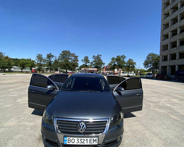 Серый Фольксваген Пассат, объемом двигателя 1.8 л и пробегом 300 тыс. км за 5400 $, фото 16 на Automoto.ua