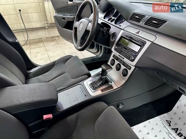 Серый Фольксваген Пассат, объемом двигателя 1.8 л и пробегом 290 тыс. км за 5499 $, фото 23 на Automoto.ua