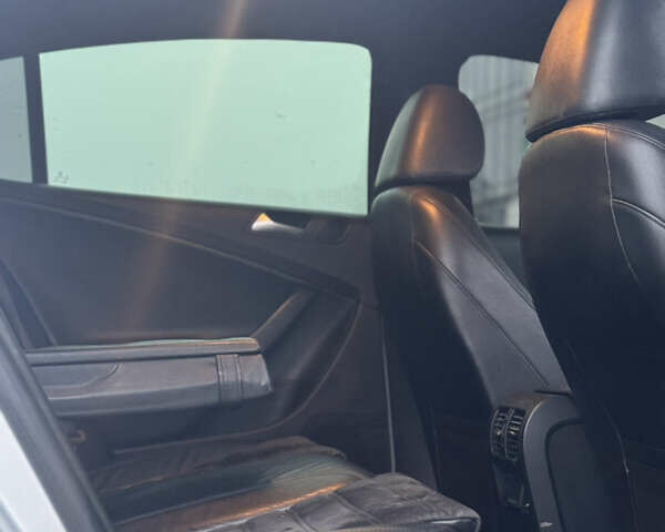 Серый Фольксваген Пассат, объемом двигателя 1.97 л и пробегом 275 тыс. км за 6950 $, фото 17 на Automoto.ua