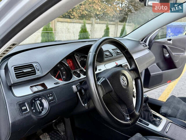 Сірий Фольксваген Пассат, об'ємом двигуна 1.8 л та пробігом 250 тис. км за 5800 $, фото 8 на Automoto.ua