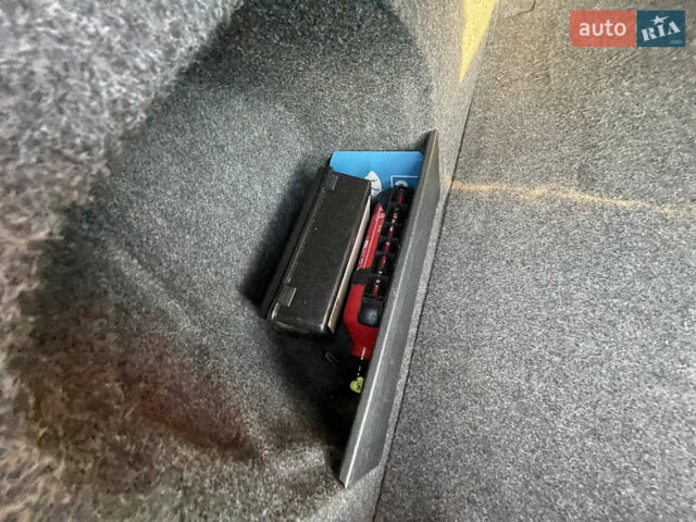 Сірий Фольксваген Пассат, об'ємом двигуна 1.4 л та пробігом 155 тис. км за 6400 $, фото 17 на Automoto.ua