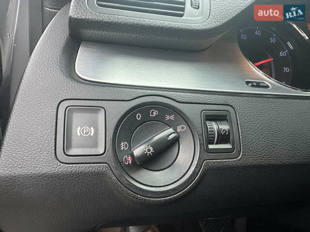 Сірий Фольксваген Пассат, об'ємом двигуна 2 л та пробігом 231 тис. км за 6250 $, фото 22 на Automoto.ua