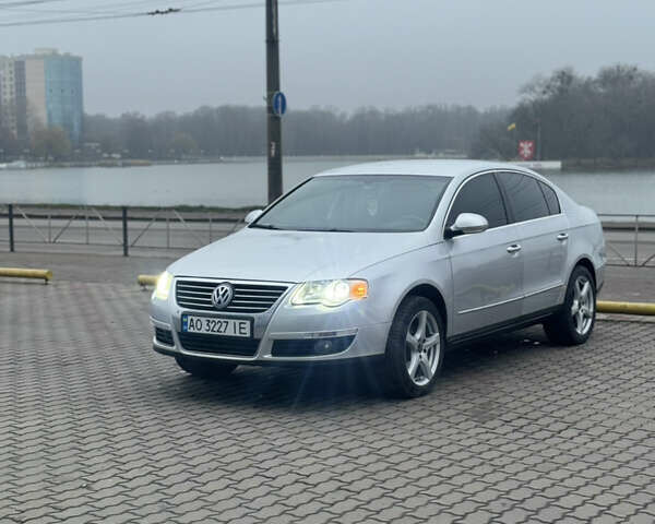 Серый Фольксваген Пассат, объемом двигателя 1.97 л и пробегом 275 тыс. км за 6950 $, фото 2 на Automoto.ua