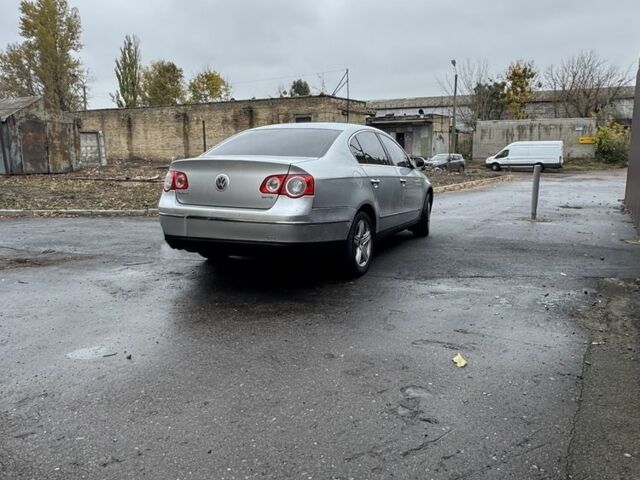 Серый Фольксваген Пассат, объемом двигателя 2 л и пробегом 223 тыс. км за 4700 $, фото 6 на Automoto.ua