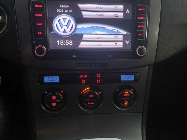 Сірий Фольксваген Пассат, об'ємом двигуна 2 л та пробігом 370 тис. км за 6200 $, фото 19 на Automoto.ua