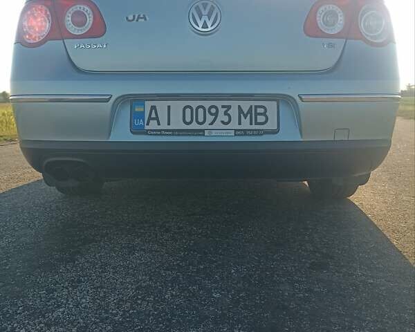 Серый Фольксваген Пассат, объемом двигателя 1.8 л и пробегом 261 тыс. км за 6300 $, фото 2 на Automoto.ua