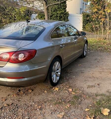 Серый Фольксваген Пассат, объемом двигателя 2 л и пробегом 212 тыс. км за 9500 $, фото 12 на Automoto.ua