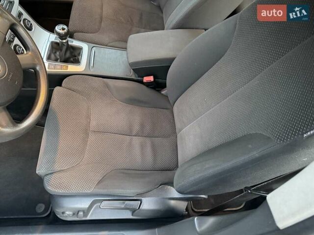 Сірий Фольксваген Пассат, об'ємом двигуна 1.4 л та пробігом 247 тис. км за 6499 $, фото 47 на Automoto.ua