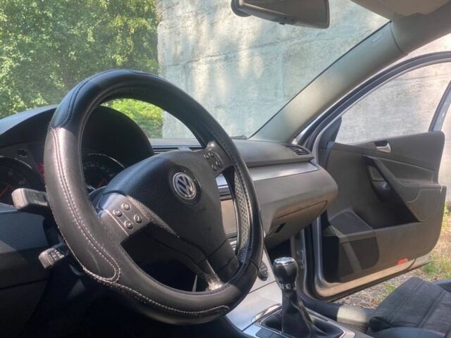 Серый Фольксваген Пассат, объемом двигателя 1.8 л и пробегом 360 тыс. км за 6000 $, фото 7 на Automoto.ua