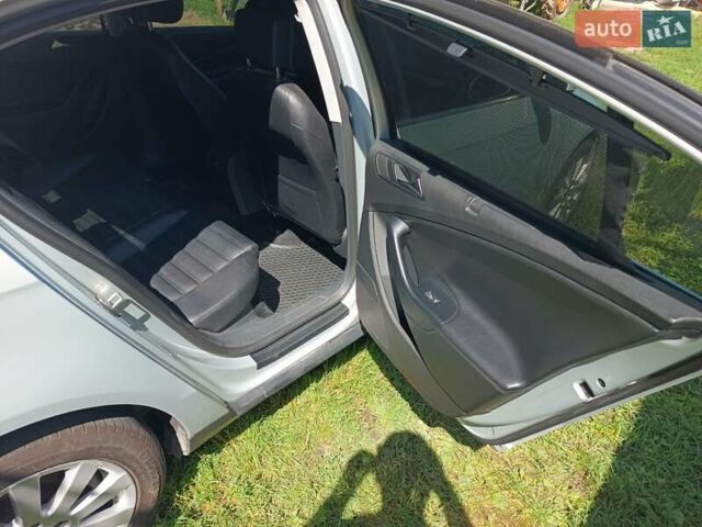 Серый Фольксваген Пассат, объемом двигателя 1.8 л и пробегом 231 тыс. км за 7000 $, фото 12 на Automoto.ua