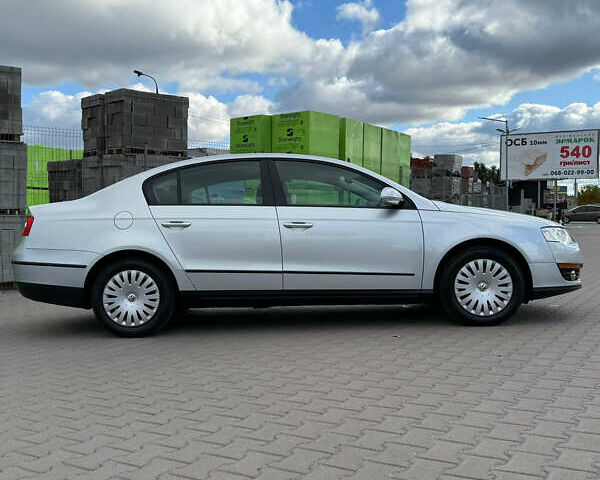 Фольксваген Пассат 2009 в Виннице на Automoto.ua Серый Фольксваген Пассат, объемом двигателя 1.6 л и пробегом 194 тыс. км за 7999 $, фото 52 на Automoto.ua