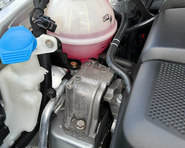 Фольксваген Пассат 2009 в Виннице на Automoto.ua Серый Фольксваген Пассат, объемом двигателя 1.6 л и пробегом 194 тыс. км за 7999 $, фото 105 на Automoto.ua