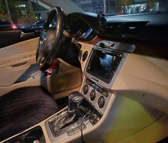 Сірий Фольксваген Пассат, об'ємом двигуна 1.97 л та пробігом 277 тис. км за 8800 $, фото 15 на Automoto.ua