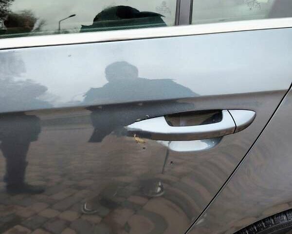 Серый Фольксваген Пассат, объемом двигателя 1.8 л и пробегом 354 тыс. км за 5900 $, фото 10 на Automoto.ua