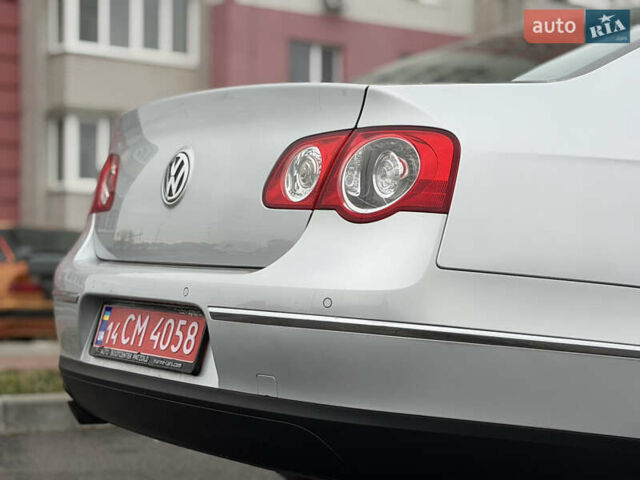 Сірий Фольксваген Пассат, об'ємом двигуна 1.6 л та пробігом 217 тис. км за 8999 $, фото 18 на Automoto.ua
