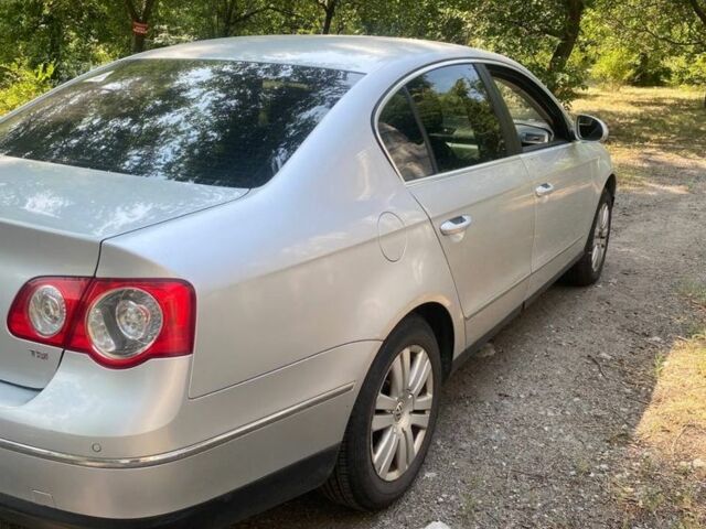 Серый Фольксваген Пассат, объемом двигателя 1.8 л и пробегом 360 тыс. км за 6000 $, фото 1 на Automoto.ua