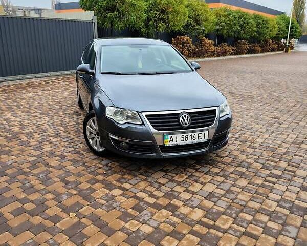 Серый Фольксваген Пассат, объемом двигателя 1.8 л и пробегом 354 тыс. км за 5900 $, фото 2 на Automoto.ua