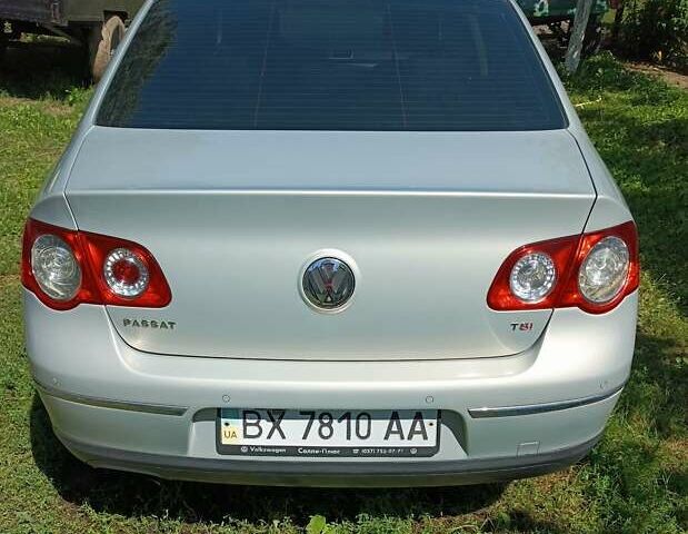 Серый Фольксваген Пассат, объемом двигателя 1.8 л и пробегом 231 тыс. км за 7000 $, фото 2 на Automoto.ua