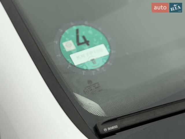 Сірий Фольксваген Пассат, об'ємом двигуна 1.6 л та пробігом 217 тис. км за 8999 $, фото 22 на Automoto.ua