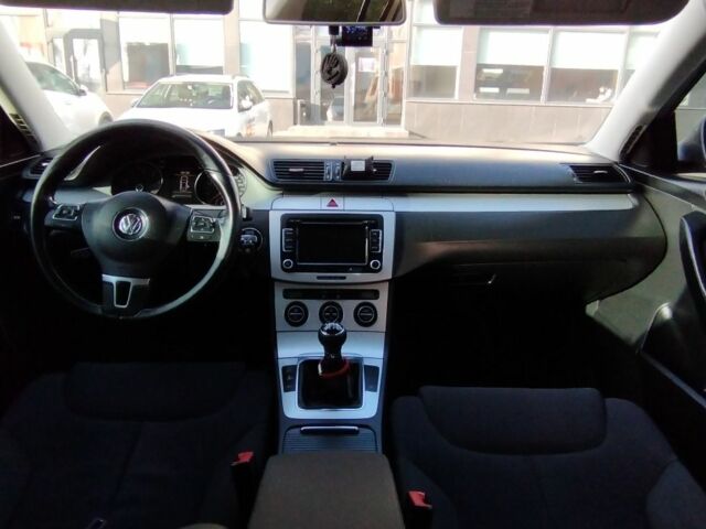 Сірий Фольксваген Пассат, об'ємом двигуна 1.4 л та пробігом 185 тис. км за 7200 $, фото 2 на Automoto.ua