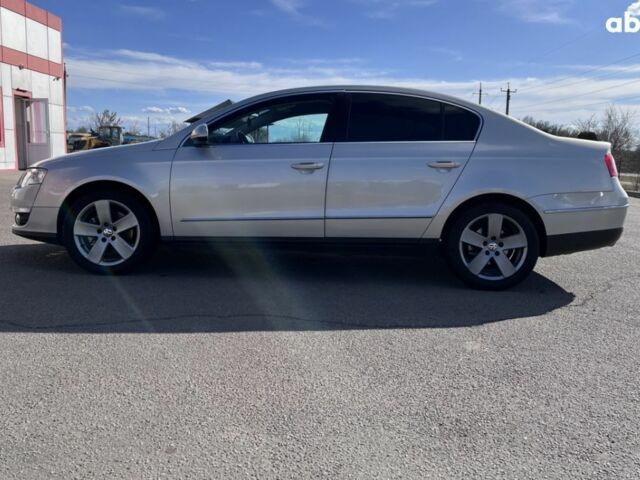 Сірий Фольксваген Пассат, об'ємом двигуна 1.8 л та пробігом 220 тис. км за 7000 $, фото 1 на Automoto.ua