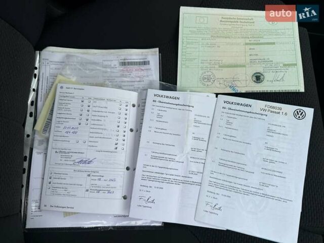 Сірий Фольксваген Пассат, об'ємом двигуна 1.6 л та пробігом 217 тис. км за 8999 $, фото 95 на Automoto.ua