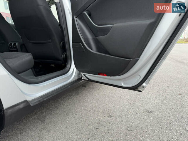 Сірий Фольксваген Пассат, об'ємом двигуна 1.6 л та пробігом 217 тис. км за 8999 $, фото 68 на Automoto.ua