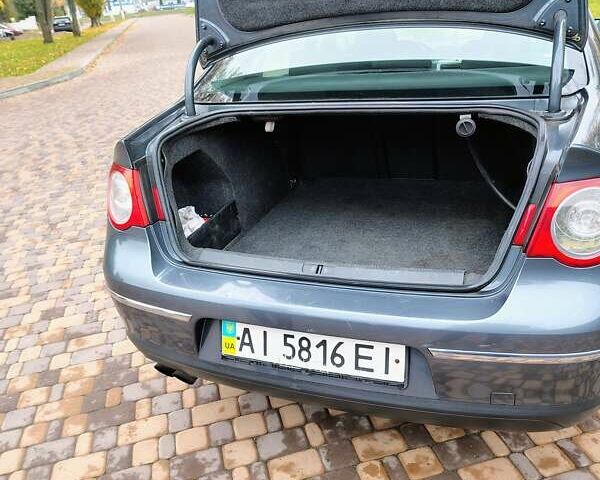 Серый Фольксваген Пассат, объемом двигателя 1.8 л и пробегом 354 тыс. км за 5900 $, фото 17 на Automoto.ua