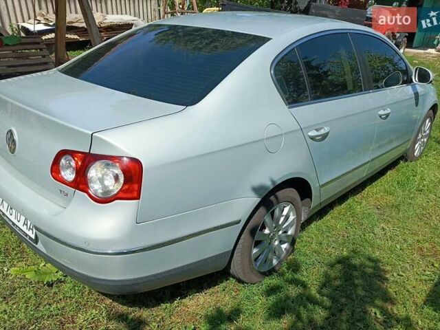 Серый Фольксваген Пассат, объемом двигателя 1.8 л и пробегом 231 тыс. км за 7000 $, фото 6 на Automoto.ua