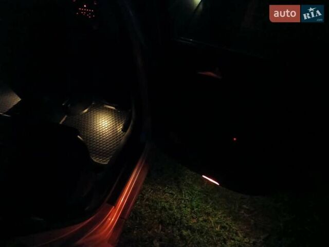 Серый Фольксваген Пассат, объемом двигателя 1.8 л и пробегом 231 тыс. км за 7000 $, фото 32 на Automoto.ua