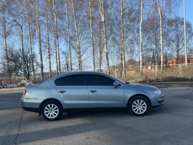 Сірий Фольксваген Пассат, об'ємом двигуна 1.8 л та пробігом 291 тис. км за 6000 $, фото 1 на Automoto.ua