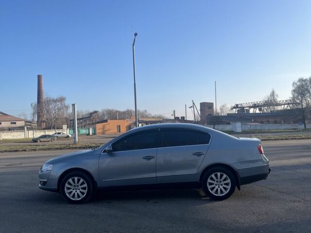 Сірий Фольксваген Пассат, об'ємом двигуна 1.8 л та пробігом 291 тис. км за 6000 $, фото 5 на Automoto.ua