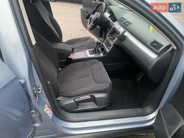 Серый Фольксваген Пассат, объемом двигателя 1.4 л и пробегом 191 тыс. км за 7500 $, фото 18 на Automoto.ua