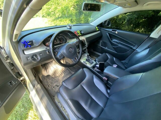 Сірий Фольксваген Пассат, об'ємом двигуна 2 л та пробігом 213 тис. км за 6600 $, фото 3 на Automoto.ua